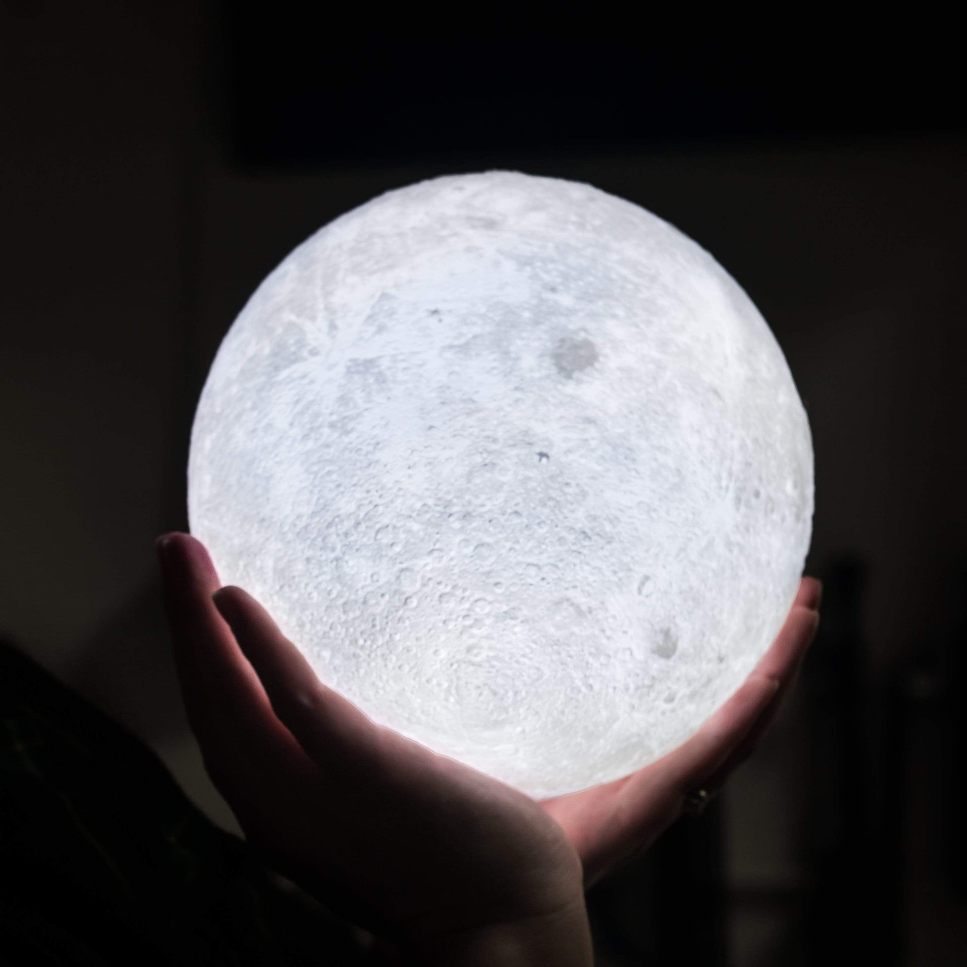 Lampe moderne au clair de lune